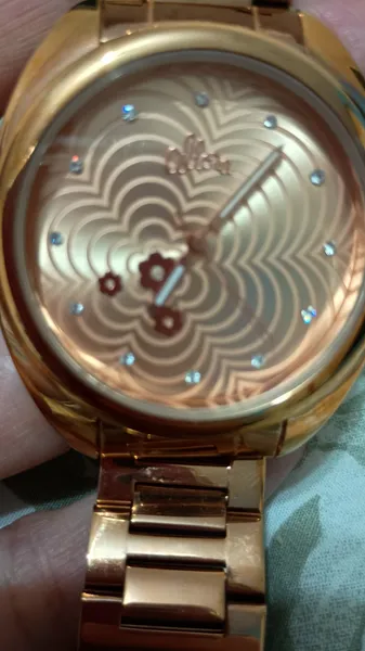 Relógio dourado Allora