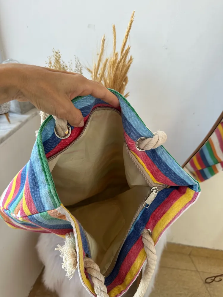 Bolsa com estampa arco iris