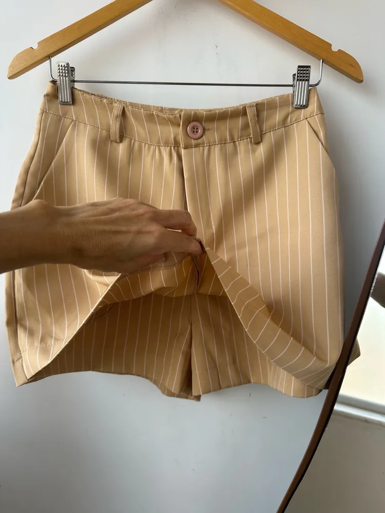 Shorts saia em crepe tam m