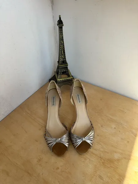 carpin novo peep toe shoestock couro tam 37