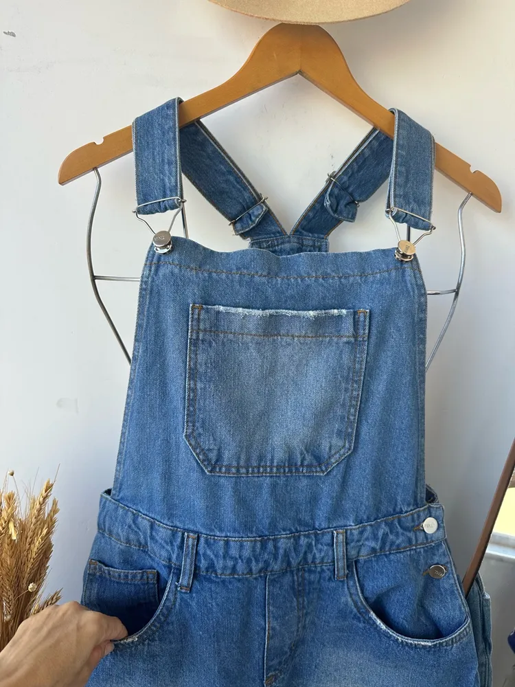Jardineira jeans feminina tam 40