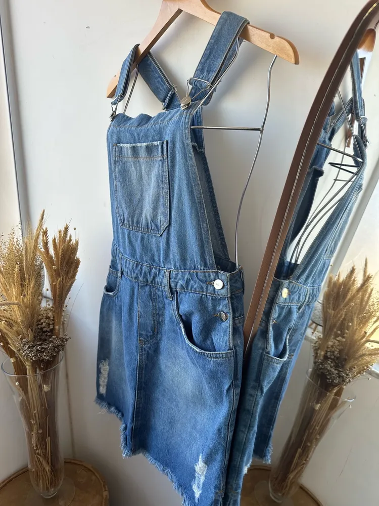 Jardineira jeans feminina tam 40
