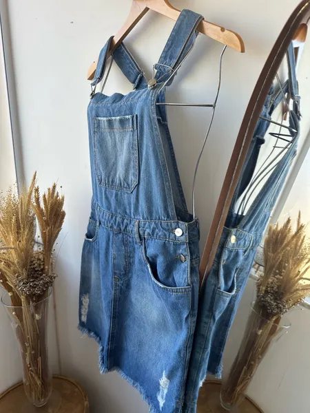 Jardineira jeans feminina tam 40