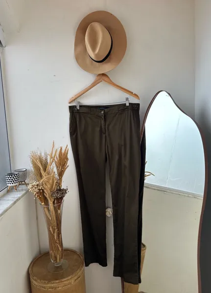 Calça Zara femina tam 42