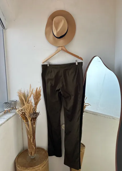 Calça Zara femina tam 42