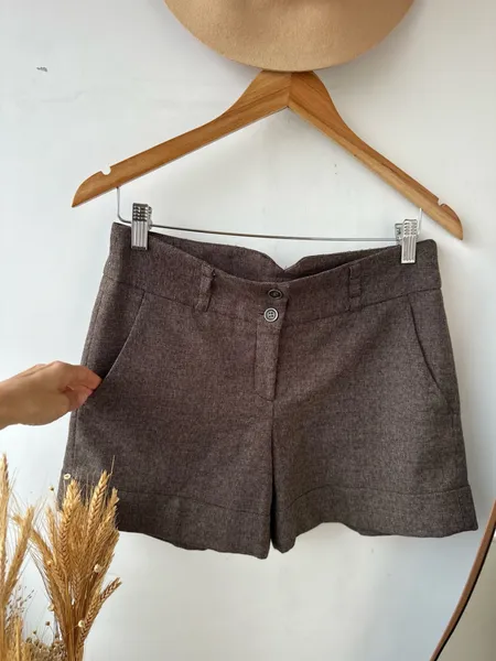 Shorts feminino shoulder alfaiataria tam 38