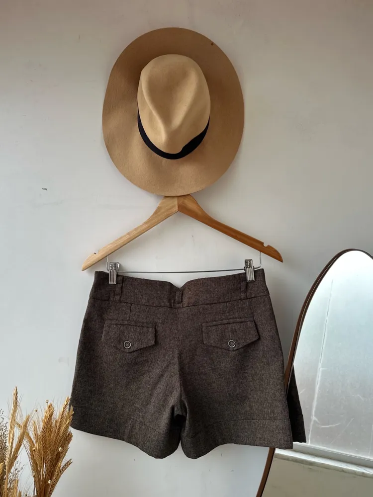 Shorts feminino shoulder alfaiataria tam 38