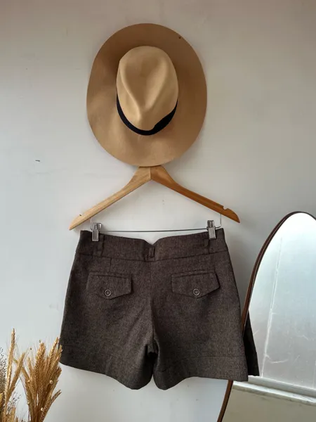 Shorts feminino shoulder alfaiataria tam 38