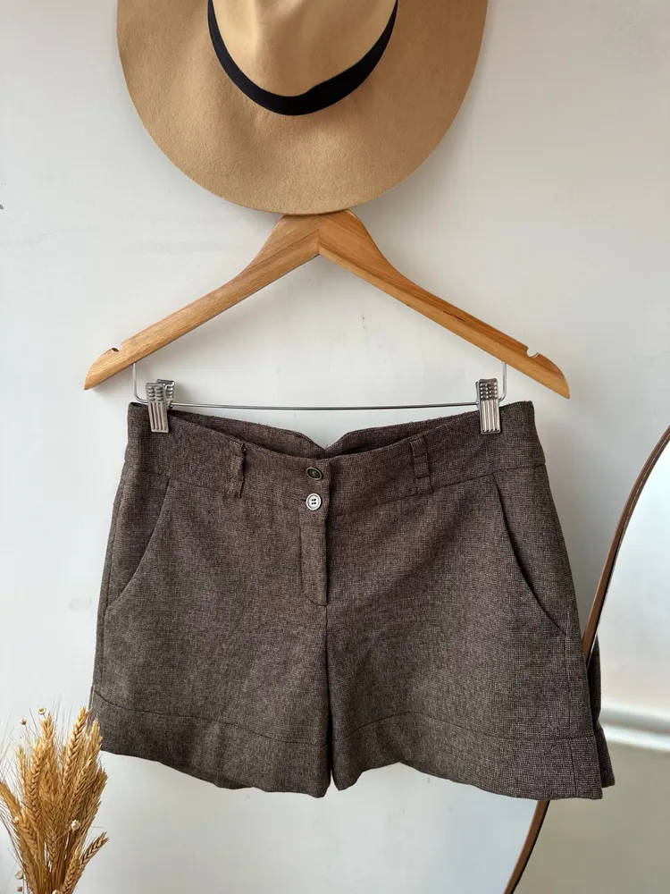 Shorts feminino shoulder alfaiataria tam 38