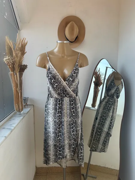 vestido tam 38 clockhouse