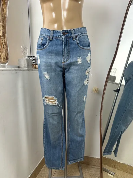 Calça jeans destroyed tam 38