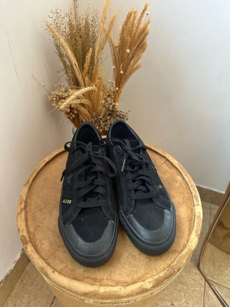 tênis tam 36 Converse One Star Pro Low Triple Black