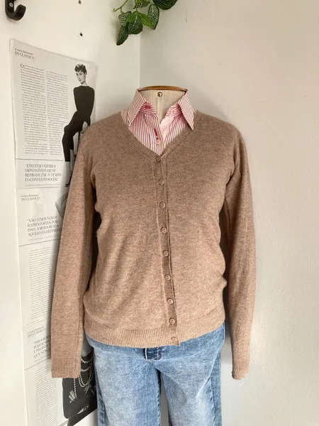 cardigan bege quentinho