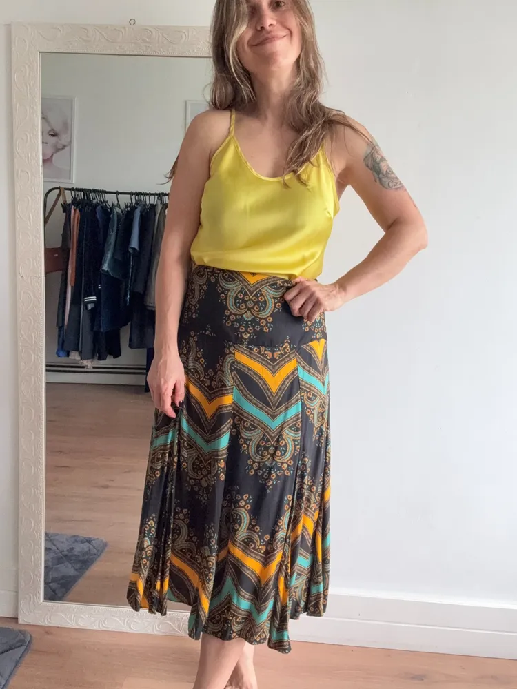 saia midi estampada
