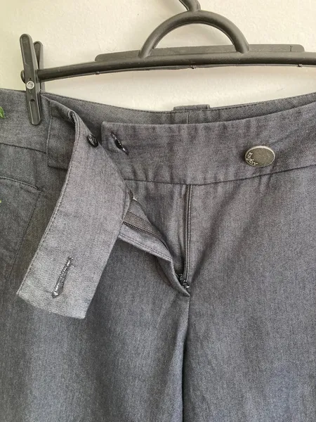 Calça grafite