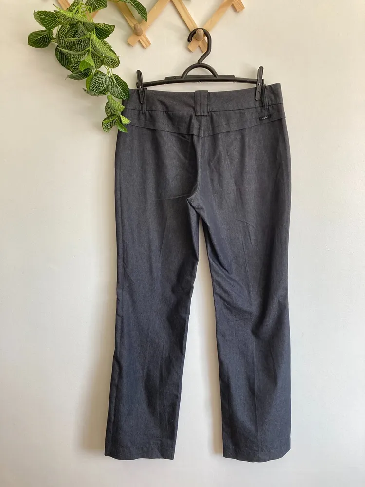 Calça grafite