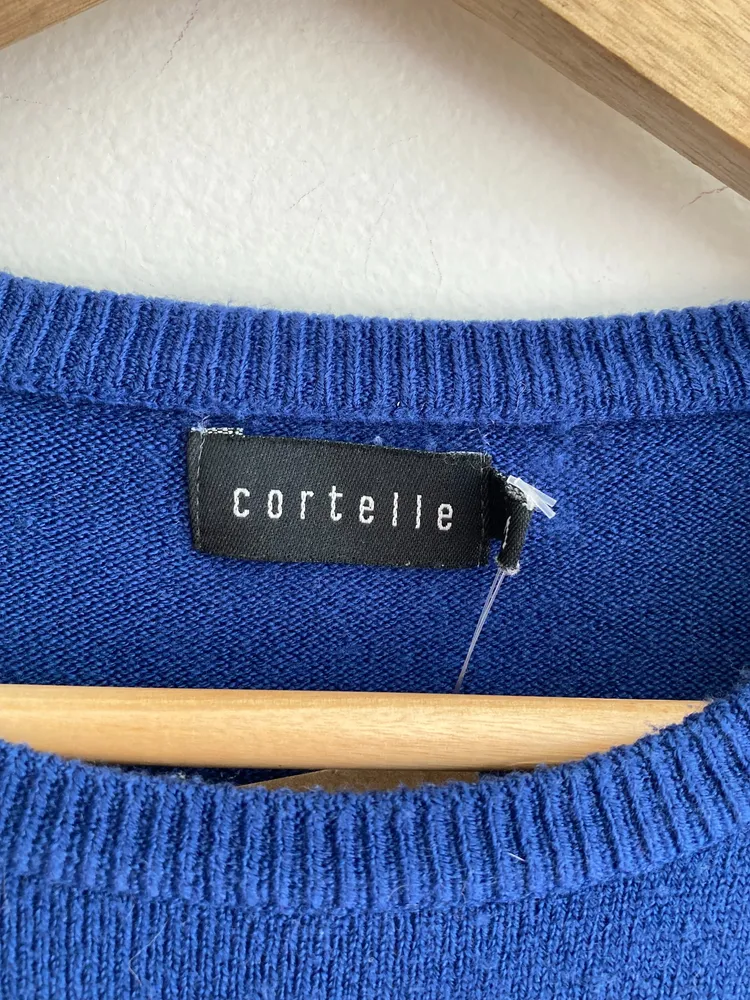 Suéter azul Cortelle