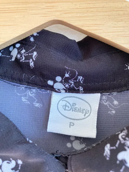 Camisa preta Disney