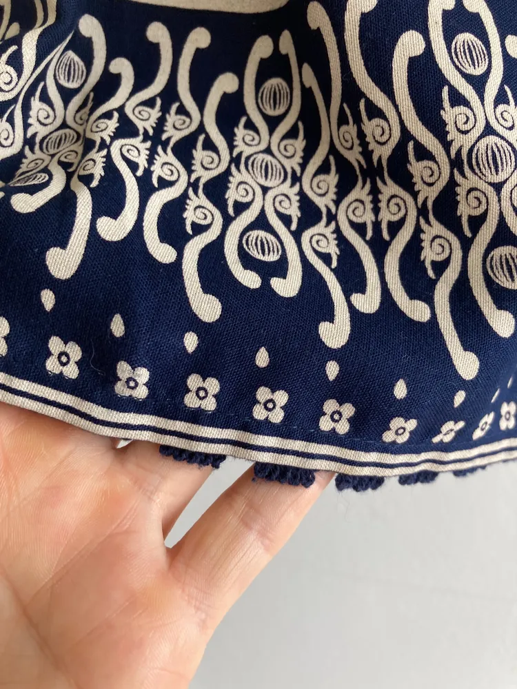 Saia azul em viscose