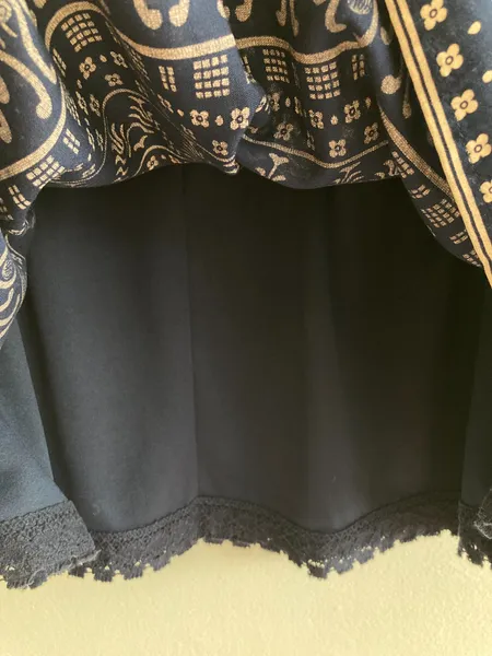 Saia azul em viscose