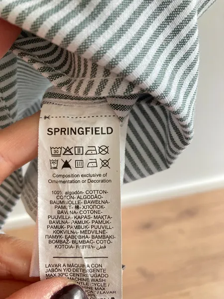 Camisa listrada azul e branco