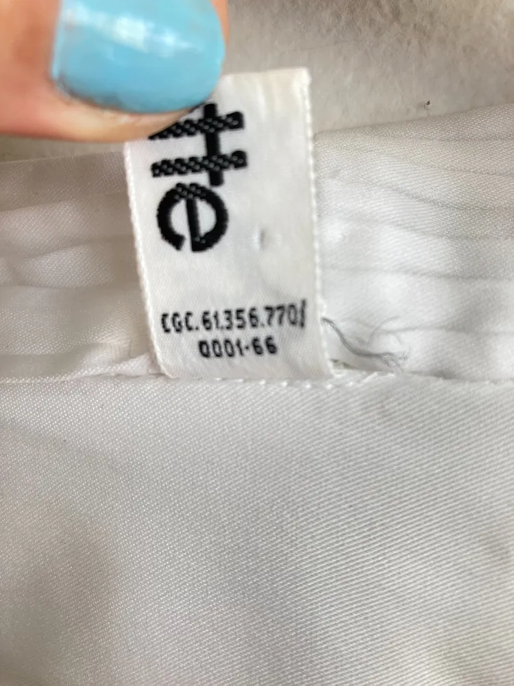 Camisa branca em cetim