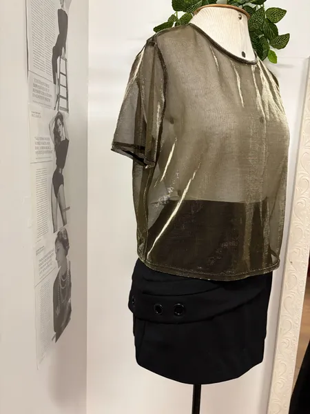Blusa verde em tule