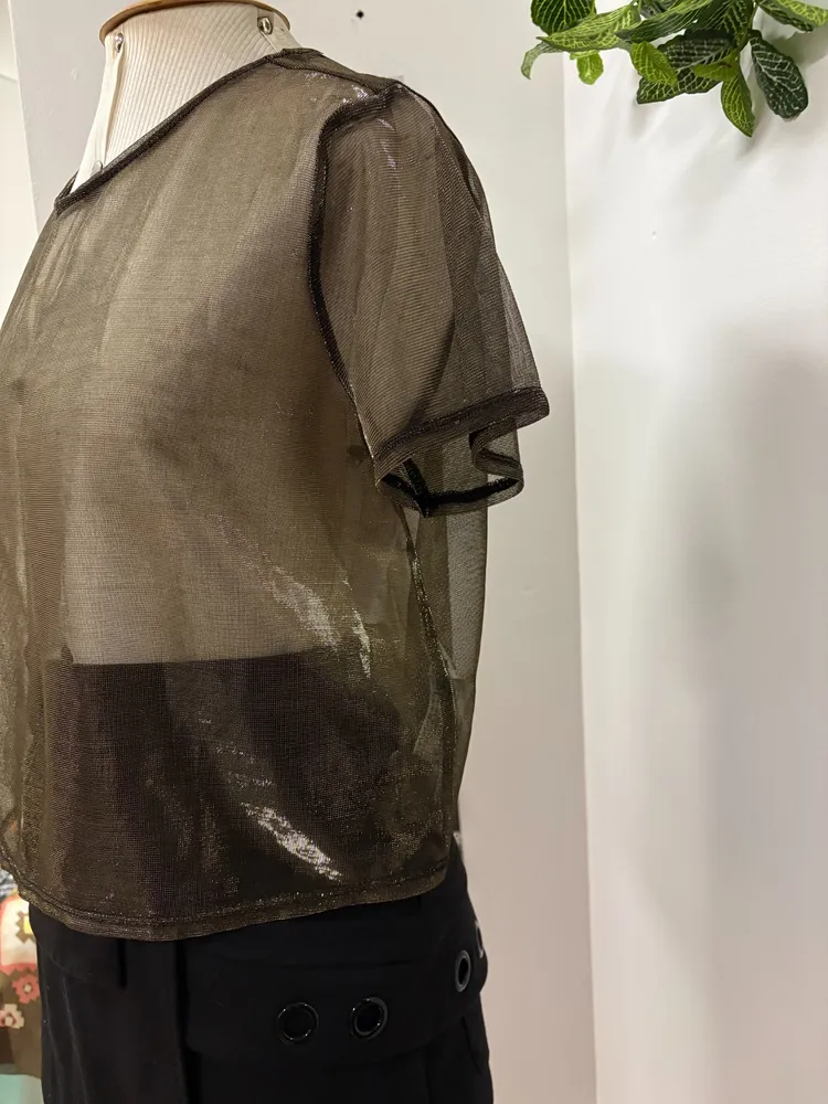 Blusa verde em tule