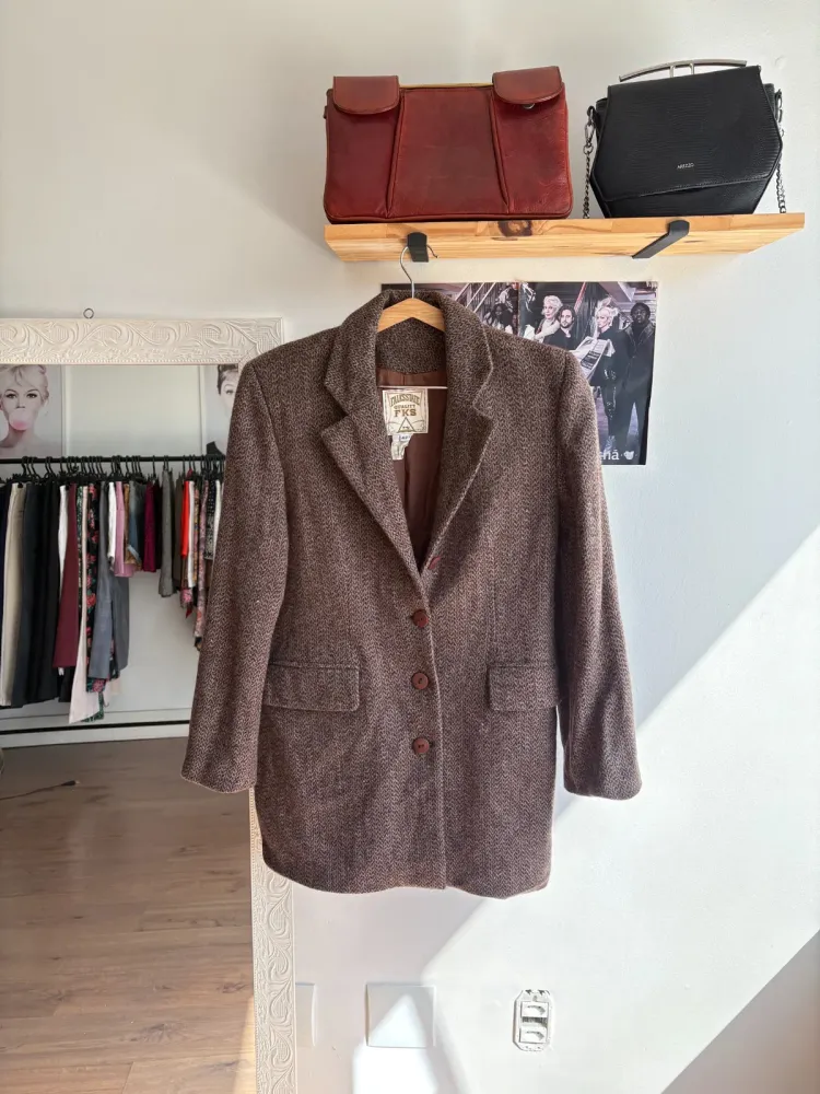 Blazer marrom em lã