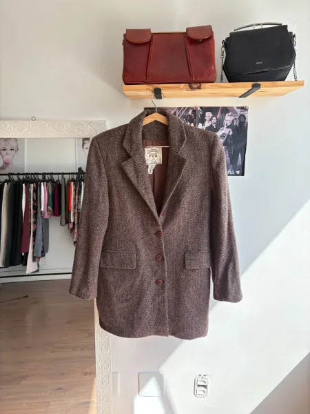 Blazer marrom em lã