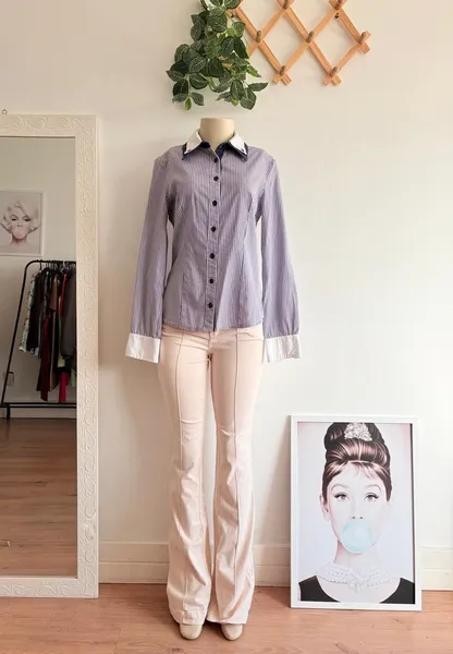 Camisa listrada azul e branco