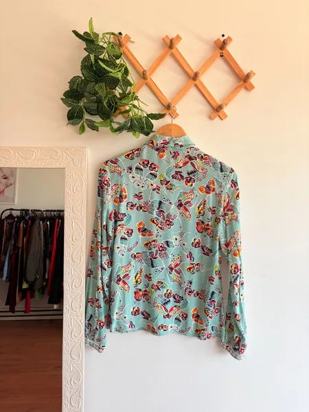Camisa verde estampada