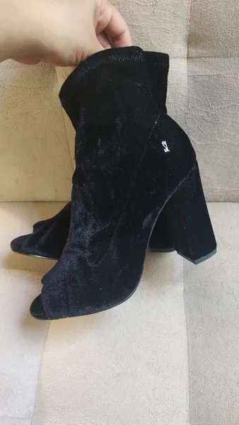 Bota Peep toe Santa Lolla