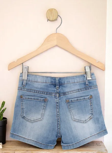Short jeans infantil bordado Miss