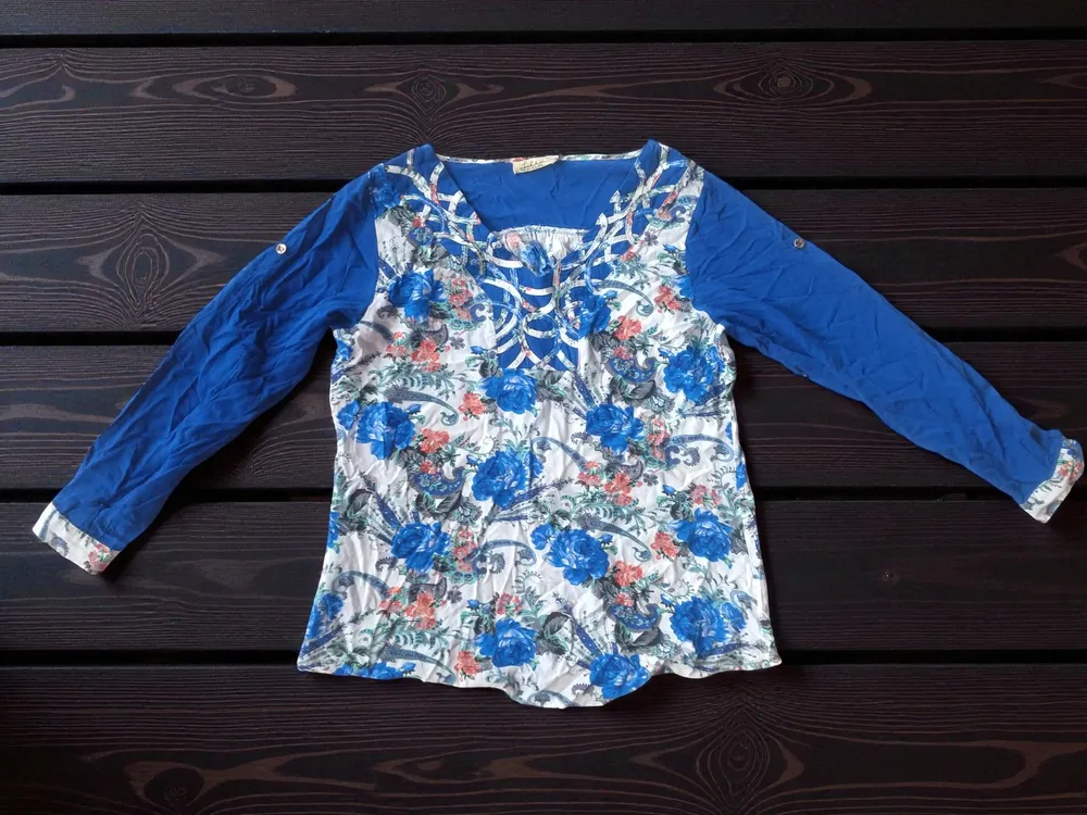 Blusa azul Bic manga longa estampada Jizan
