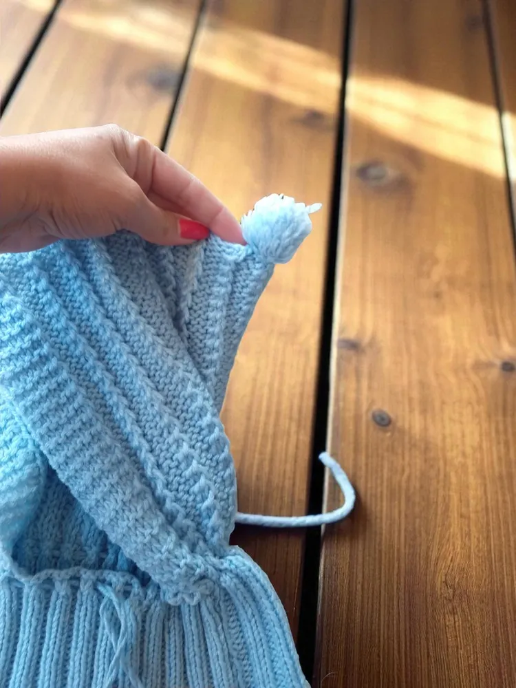 Gorro infantil com gola