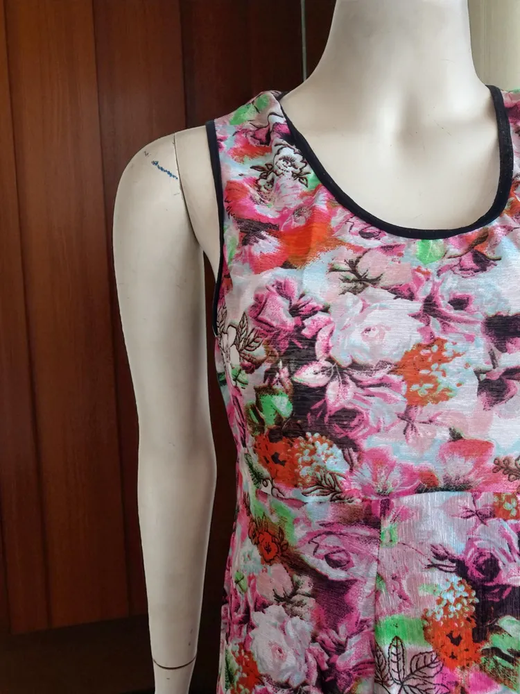 Vestido longo estampado com forro