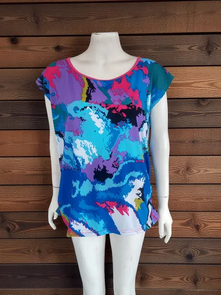 Blusa estampa abstrata azul liganeth