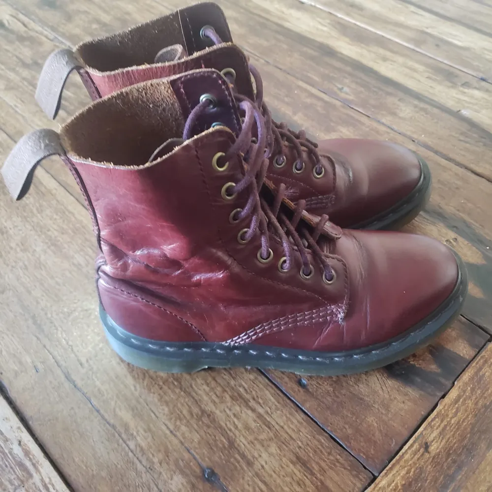 coturno Dr.Martens pascal 35