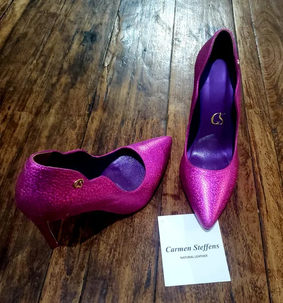 scarpin Carmen Steffens 37