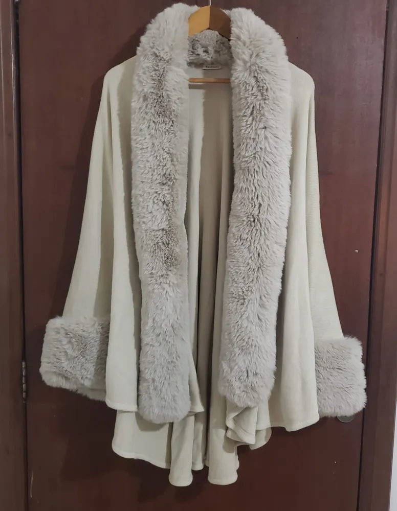 poncho le lis blanc novo