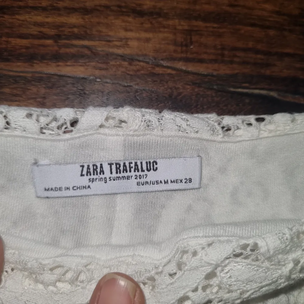 shorts em renda zara 38