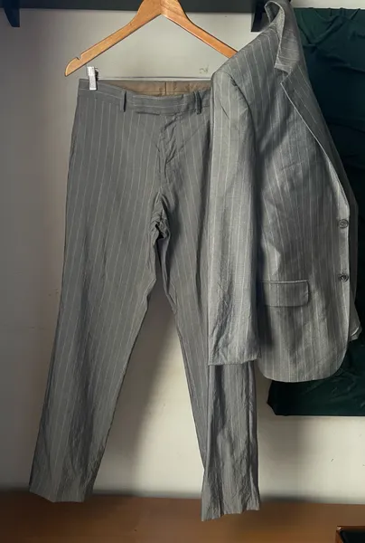 costume terno Hugo Boss lã virge e seda tam 48