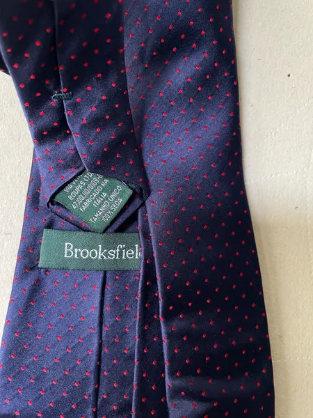 gravata semi slim Brooksfiel seda pura azul estampa poa
