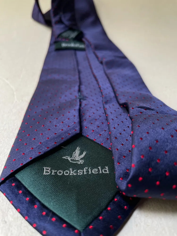 gravata semi slim Brooksfiel seda pura azul estampa poa
