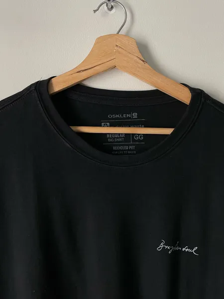 camiseta preta da osklen brasilian soul tam gg