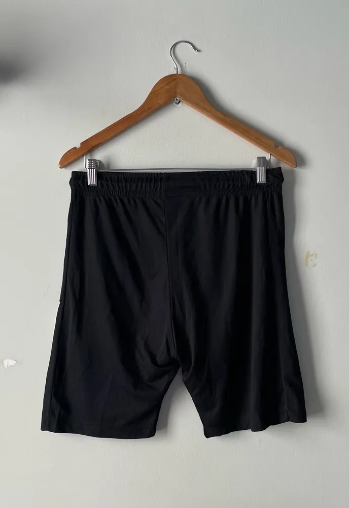 short maaculino da nike preto tam m