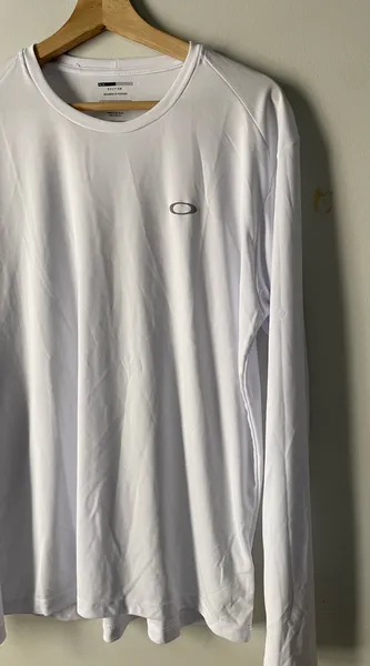 camiseta da marca oakley manga longa tam g