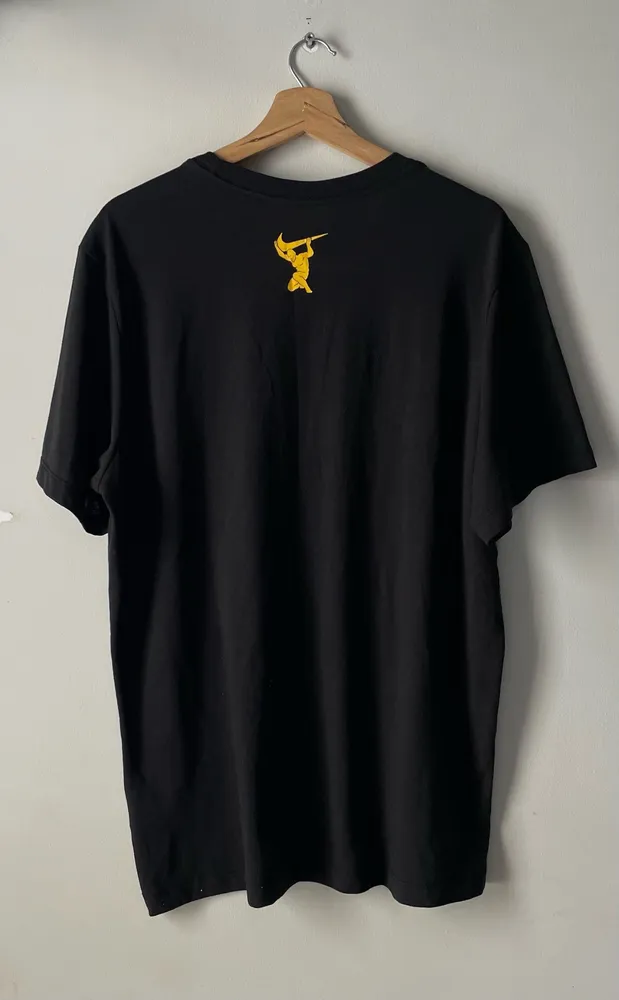 camiseta da marca nike tee preta tam g