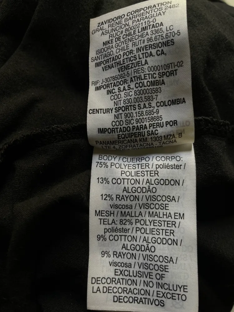 camiseta da marca nike tee preta tam g